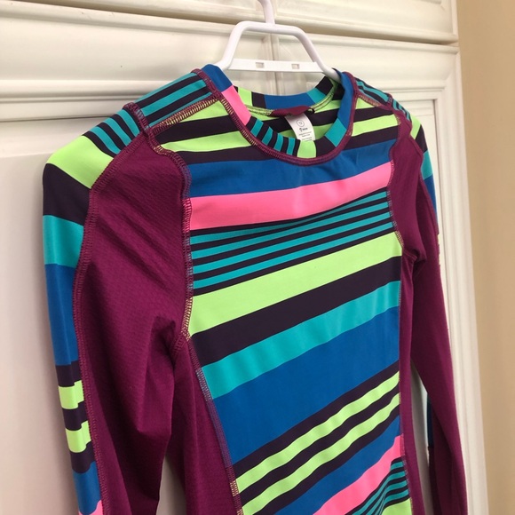 Ivivva by Lululemon athletic shirt / rashguard π - Picture 2 of 9